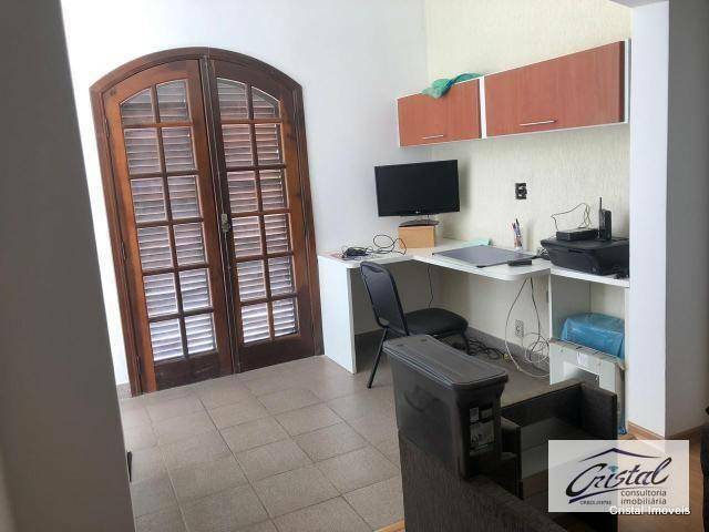 Casa à venda com 4 quartos, 350m² - Foto 4