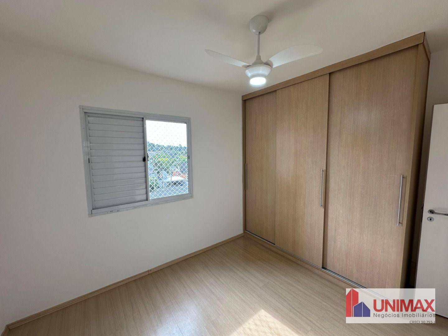 Apartamento para alugar com 3 quartos, 98m² - Foto 15