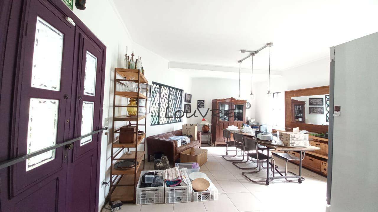 Casa para alugar com 3 quartos, 195m² - Foto 18