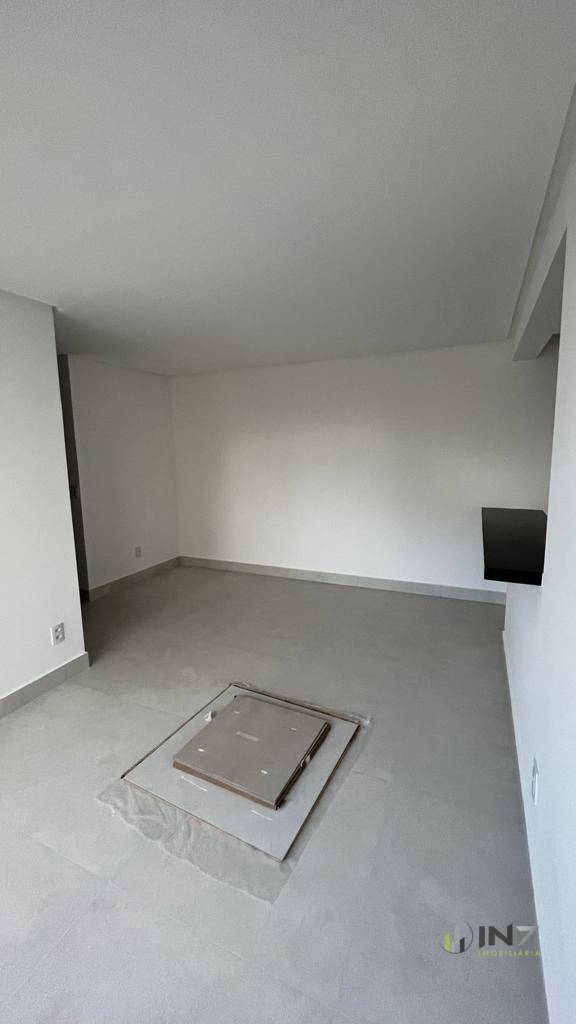 Apartamento à venda com 2 quartos, 66m² - Foto 20