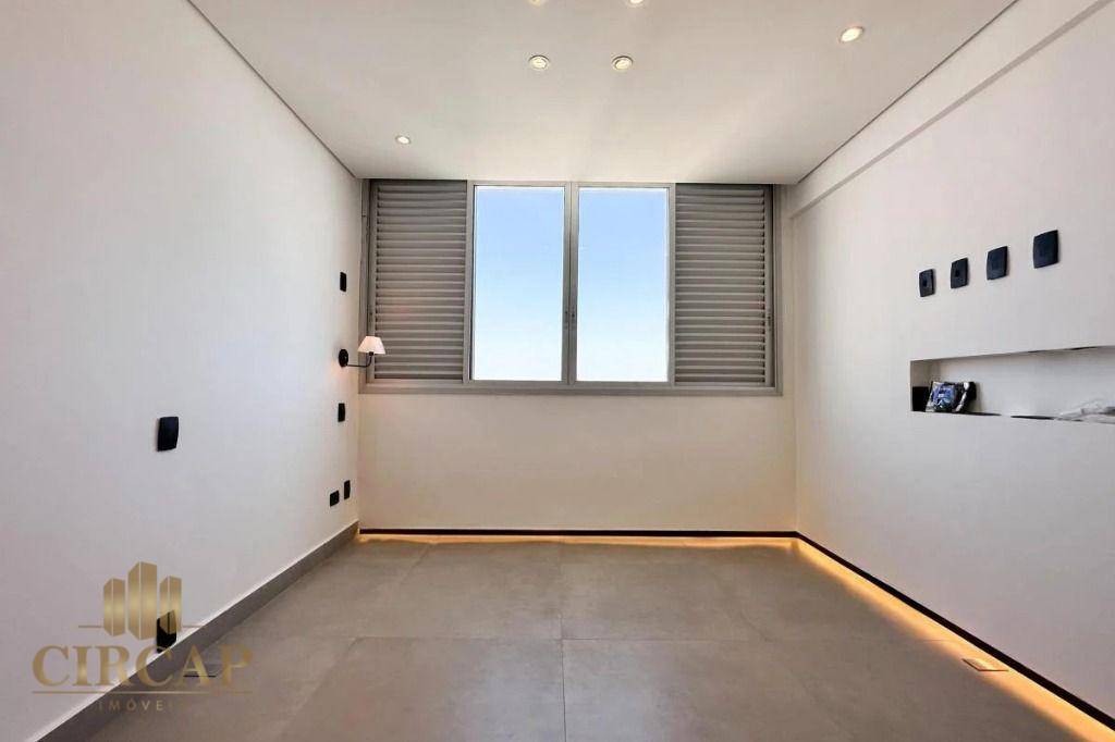 Apartamento à venda com 2 quartos, 70m² - Foto 23