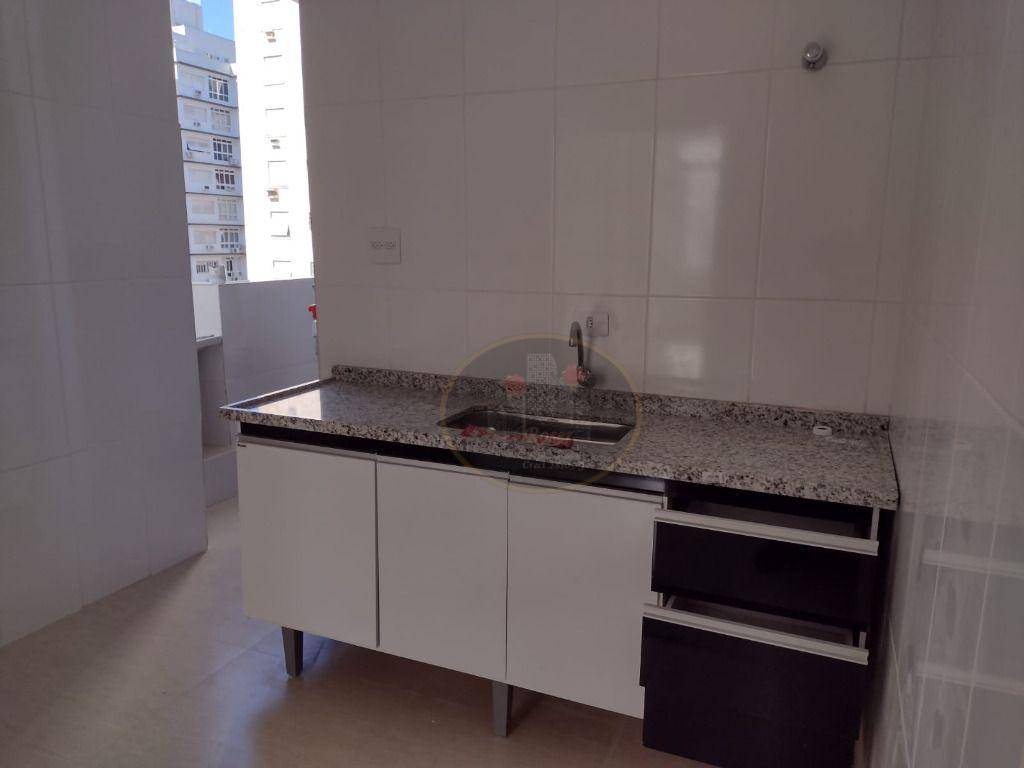 Apartamento à venda com 2 quartos, 70m² - Foto 14