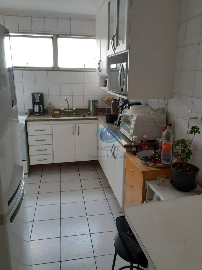 Apartamento à venda com 2 quartos, 70m² - Foto 15