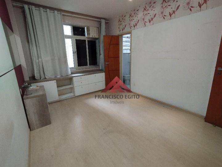 Apartamento à venda com 3 quartos, 130m² - Foto 16