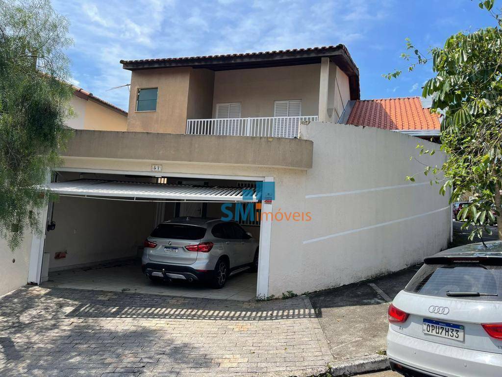 Sobrado à venda com 4 quartos, 200m² - Foto 1