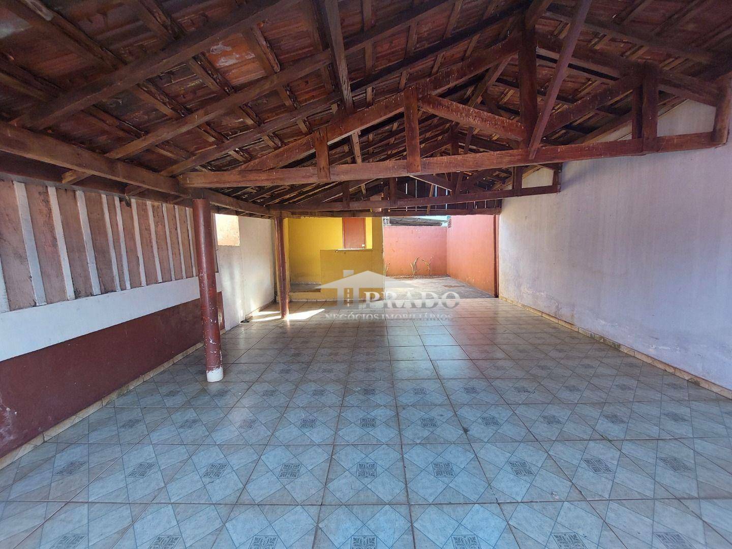 Casa para alugar com 4 quartos, 150m² - Foto 9