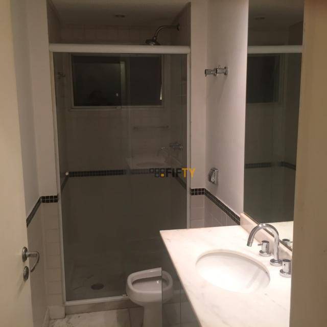 Apartamento à venda com 3 quartos, 143m² - Foto 13