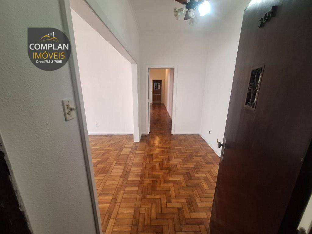 Apartamento à venda com 3 quartos, 160m² - Foto 6