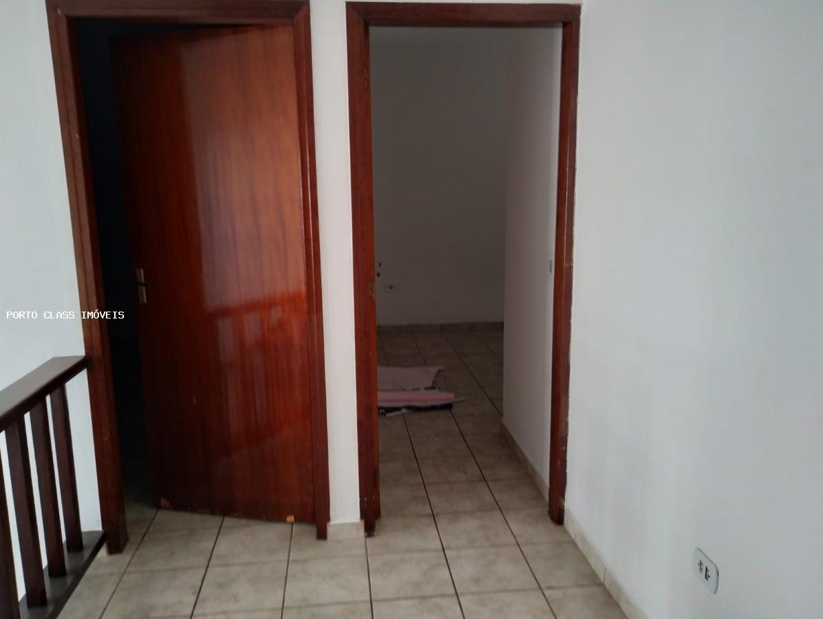 Sobrado à venda com 3 quartos, 180m² - Foto 11