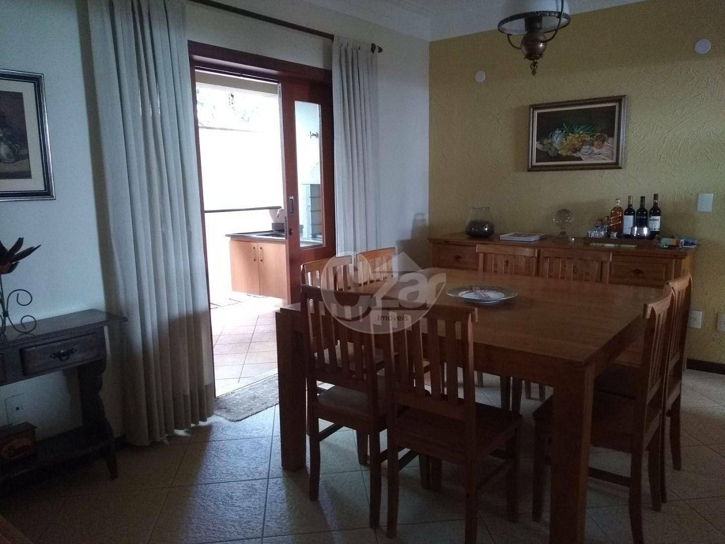 Casa à venda com 3 quartos, 208m² - Foto 5