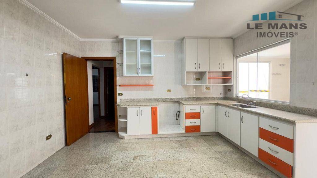 Casa à venda com 4 quartos, 135m² - Foto 13