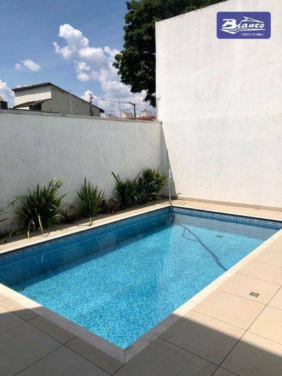 Sobrado à venda com 4 quartos, 250m² - Foto 2