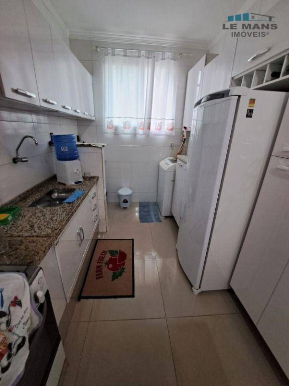 Apartamento à venda com 2 quartos, 46m² - Foto 3