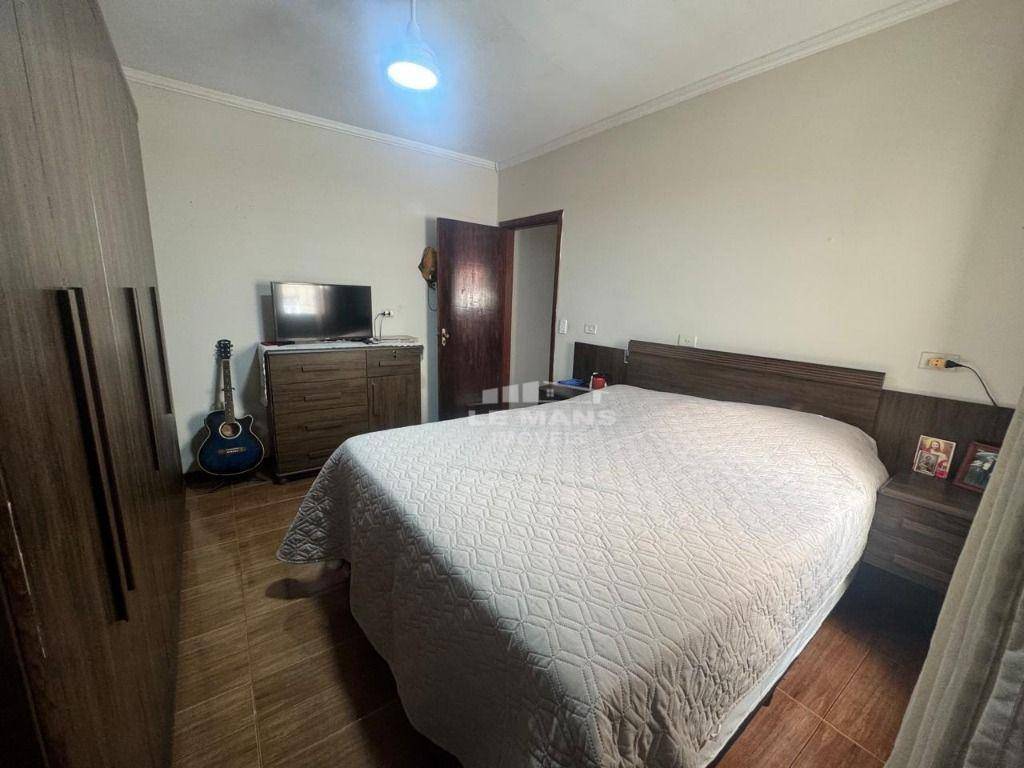 Casa à venda com 3 quartos, 195m² - Foto 14