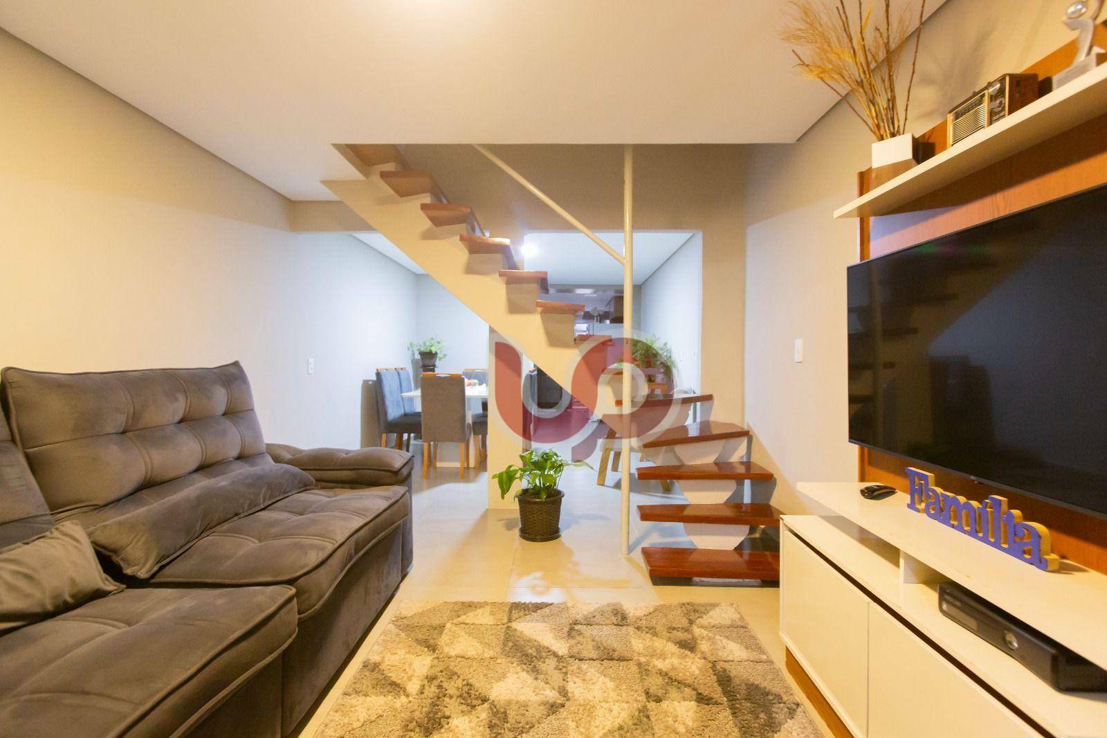 Sobrado, 3 quartos, 176 m² - Foto 1