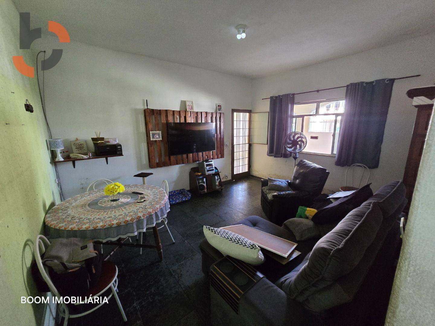 Casa à venda com 3 quartos, 125m² - Foto 1