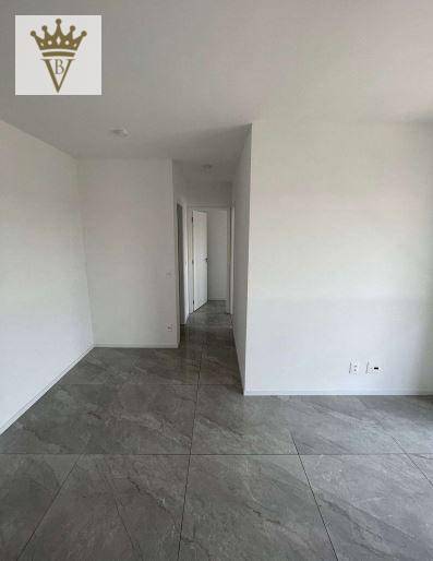 Apartamento à venda com 2 quartos, 60m² - Foto 4