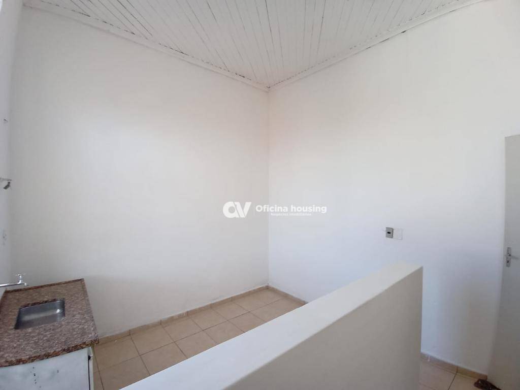 Casa à venda com 3 quartos, 141m² - Foto 7