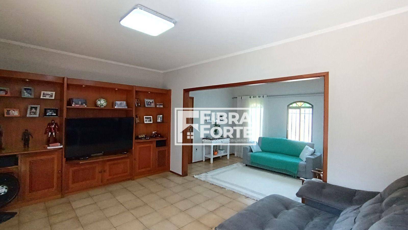 Casa à venda com 3 quartos, 220m² - Foto 6