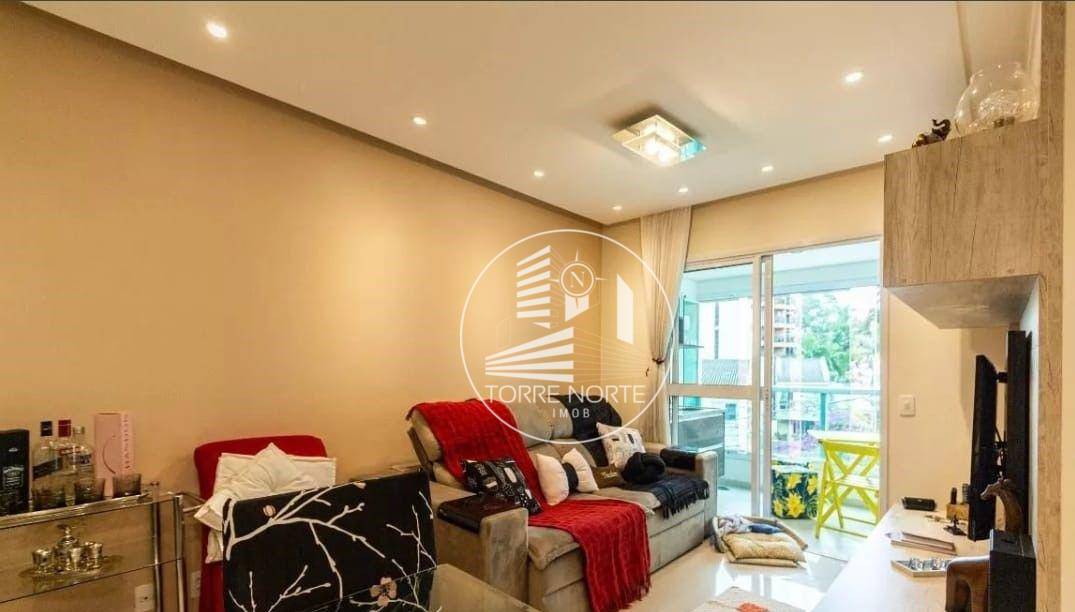 Apartamento à venda com 2 quartos, 65m² - Foto 7