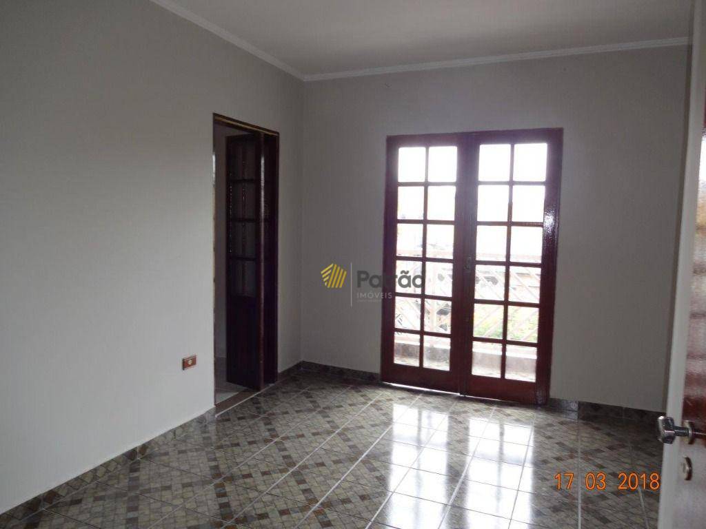 Sobrado à venda com 3 quartos, 244m² - Foto 11