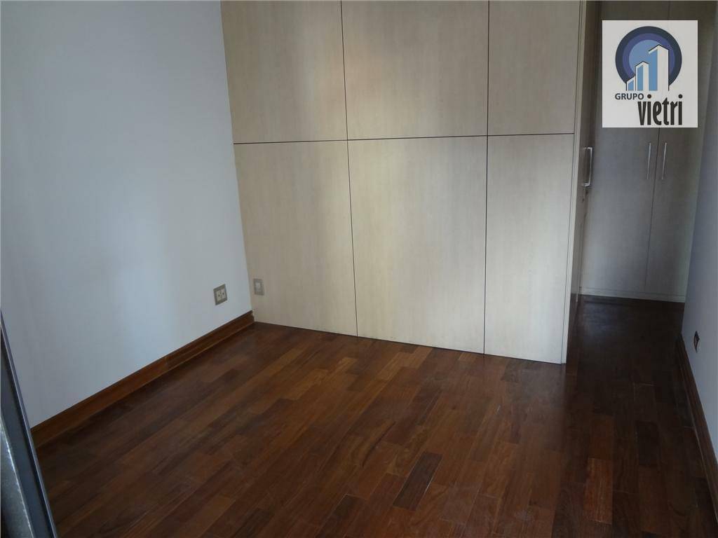 Apartamento à venda com 3 quartos, 174m² - Foto 23