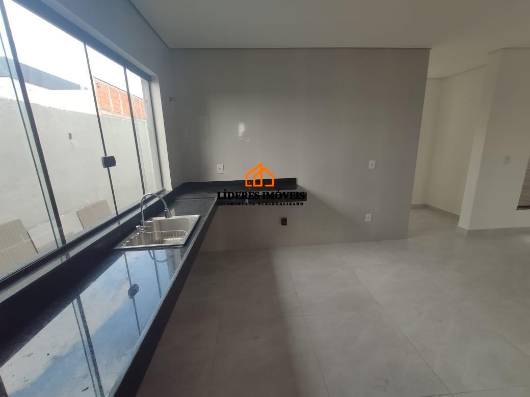 Casa à venda com 3 quartos, 140m² - Foto 12