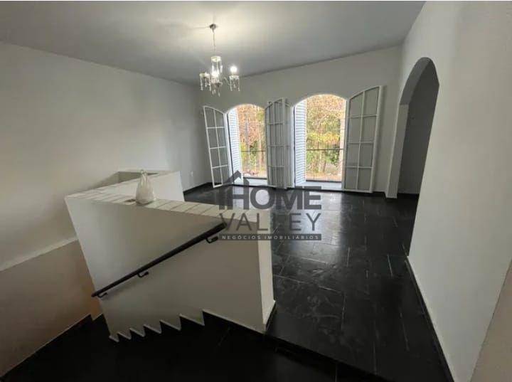 Casa à venda com 4 quartos, 200m² - Foto 8