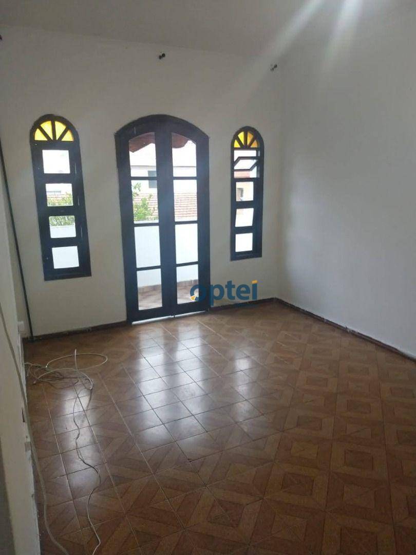 Sobrado para alugar com 3 quartos, 200m² - Foto 11