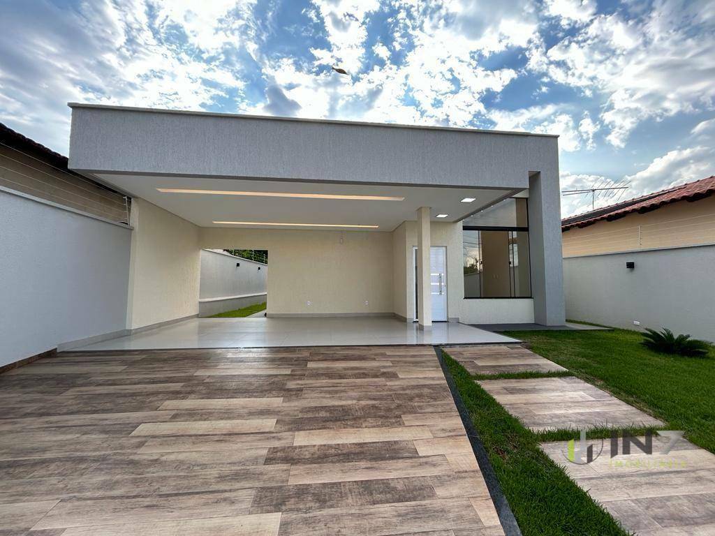 Casa à venda com 3 quartos, 140m² - Foto 1