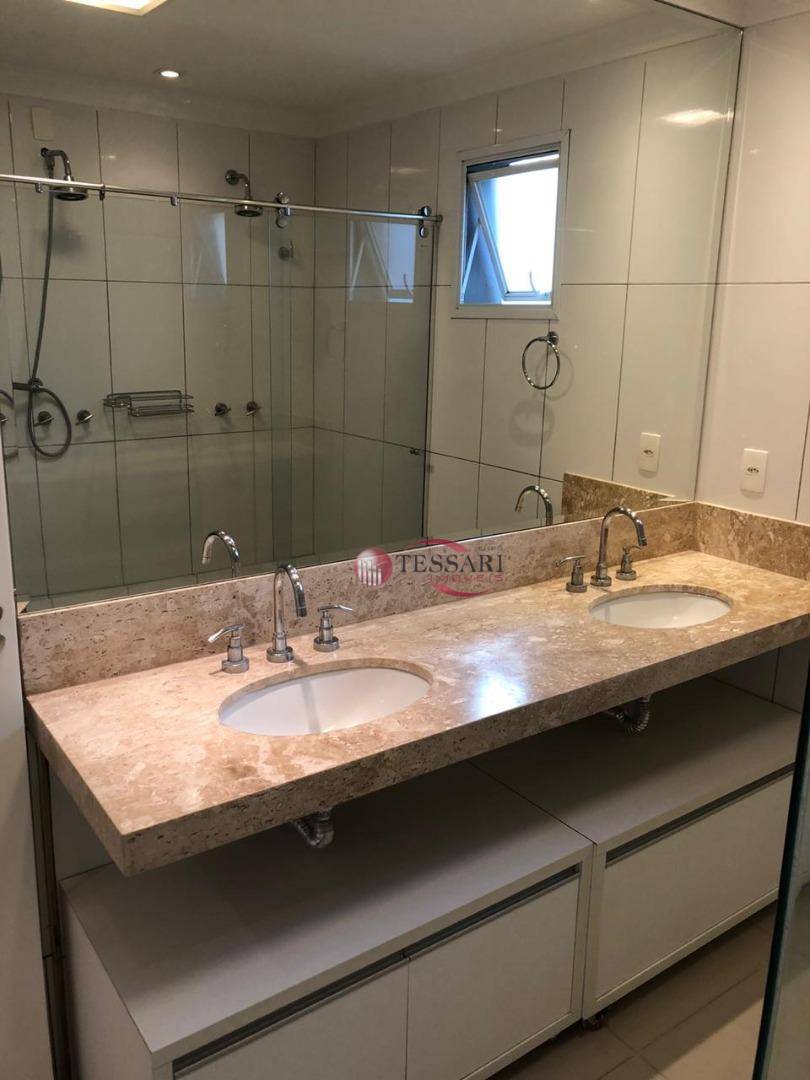 Apartamento à venda com 3 quartos, 157m² - Foto 7