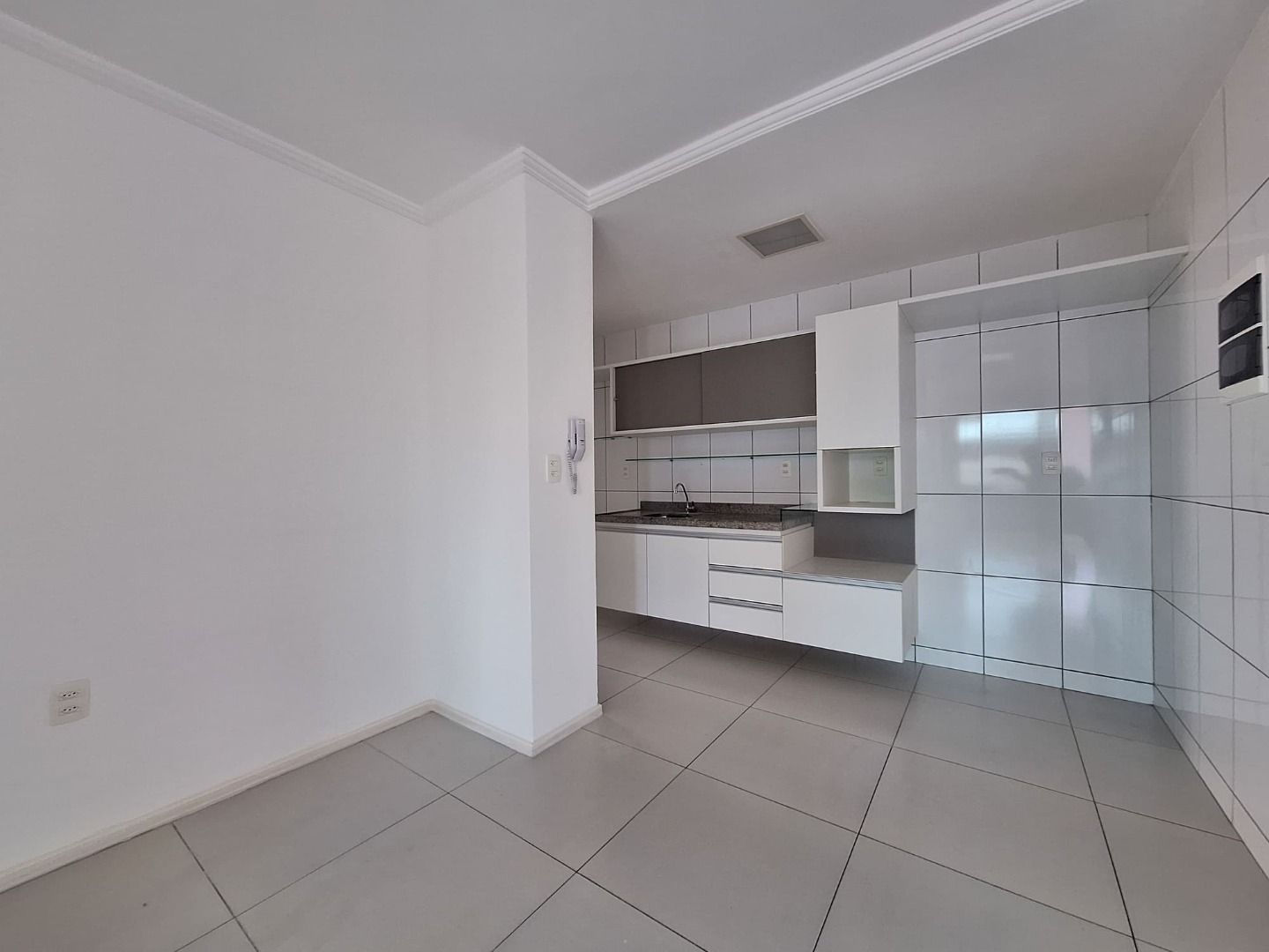 Apartamento para alugar com 3 quartos, 98m² - Foto 16