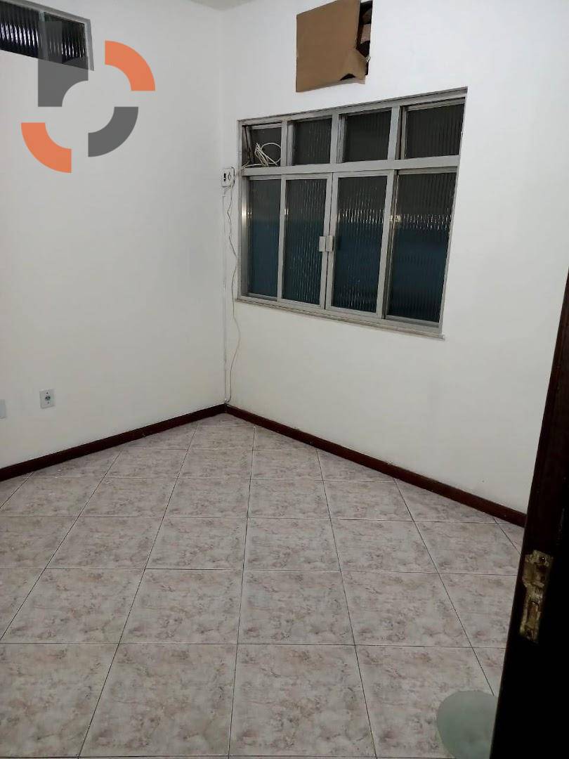 Casa à venda com 3 quartos, 70m² - Foto 13