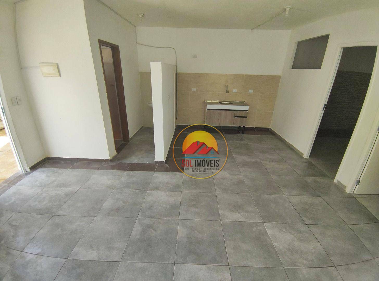 Casa para alugar com 2 quartos, 68m² - Foto 1