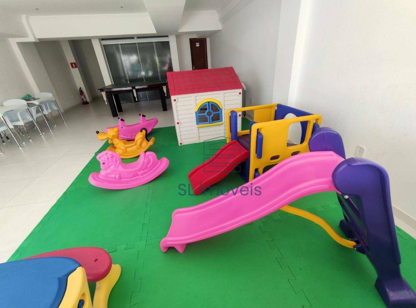 Apartamento à venda com 2 quartos, 152m² - Foto 4