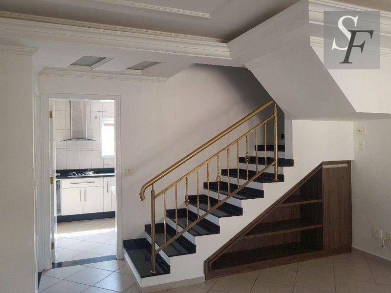 Sobrado à venda e aluguel com 3 quartos, 148m² - Foto 4