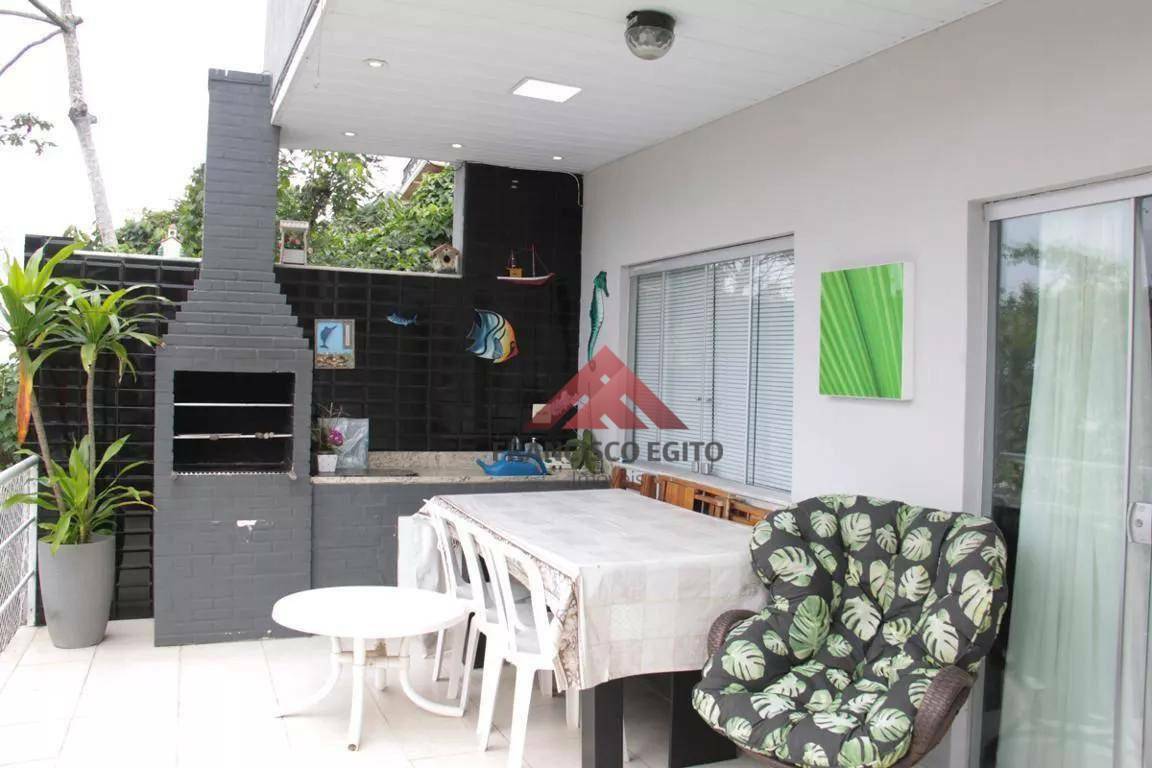 Casa à venda com 4 quartos, 250m² - Foto 7