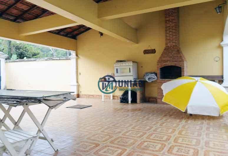 Casa à venda com 5 quartos, 315m² - Foto 27