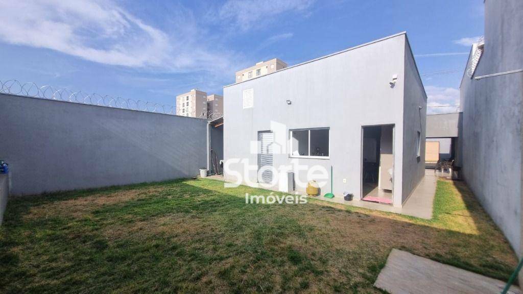 Casa à venda com 3 quartos, 105m² - Foto 16