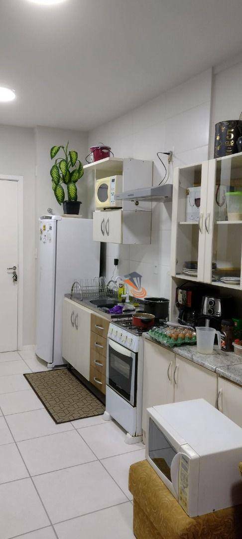 Apartamento à venda com 2 quartos, 48m² - Foto 4