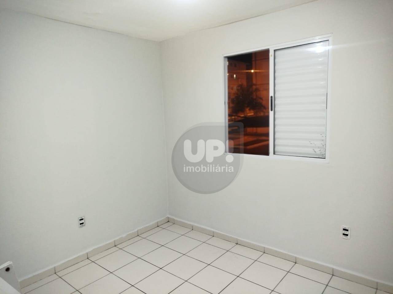 Apartamento à venda com 2 quartos, 45m² - Foto 4