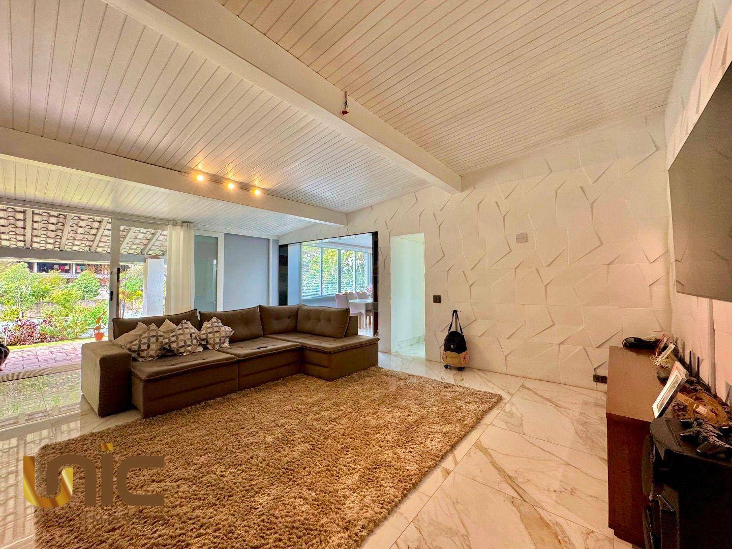 Casa de Condomínio à venda com 4 quartos, 337m² - Foto 8