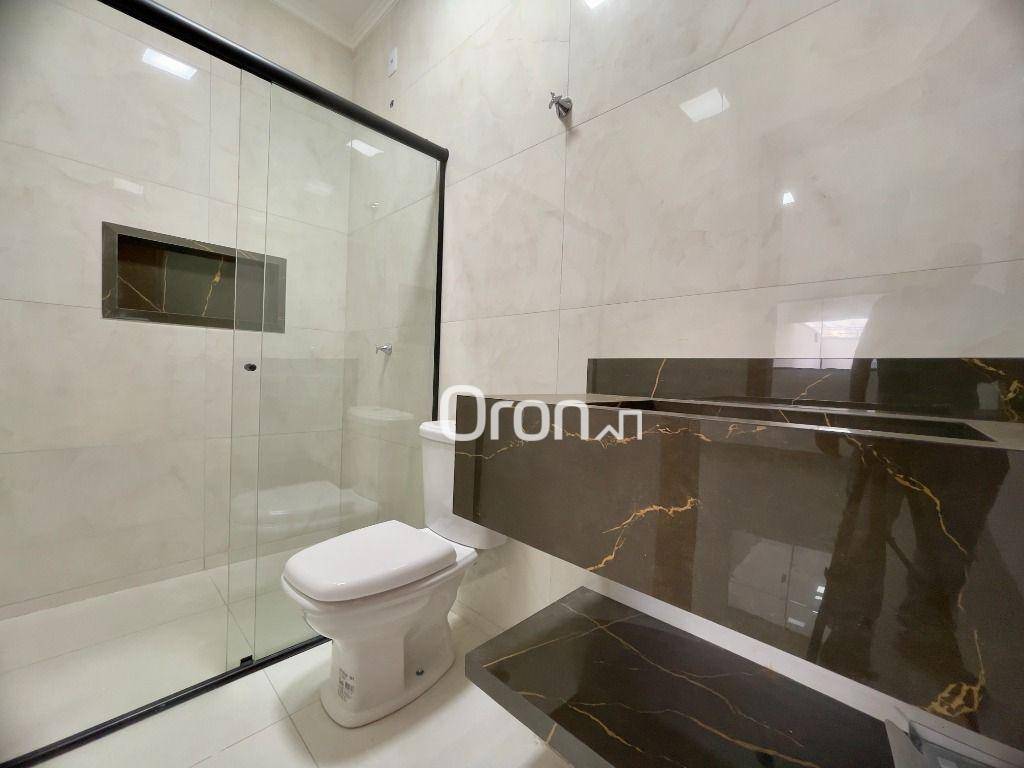 Casa à venda com 3 quartos, 208m² - Foto 9