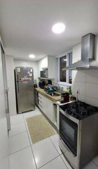 Apartamento à venda com 2 quartos, 78m² - Foto 11