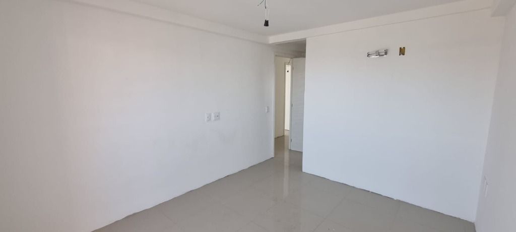 Apartamento à venda com 3 quartos, 151m² - Foto 11