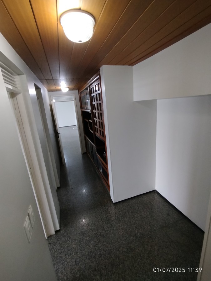 Apartamento para alugar com 3 quartos, 197m² - Foto 26