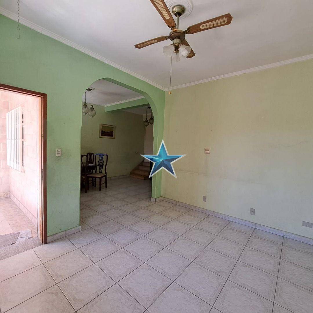 Sobrado à venda com 4 quartos, 200m² - Foto 9