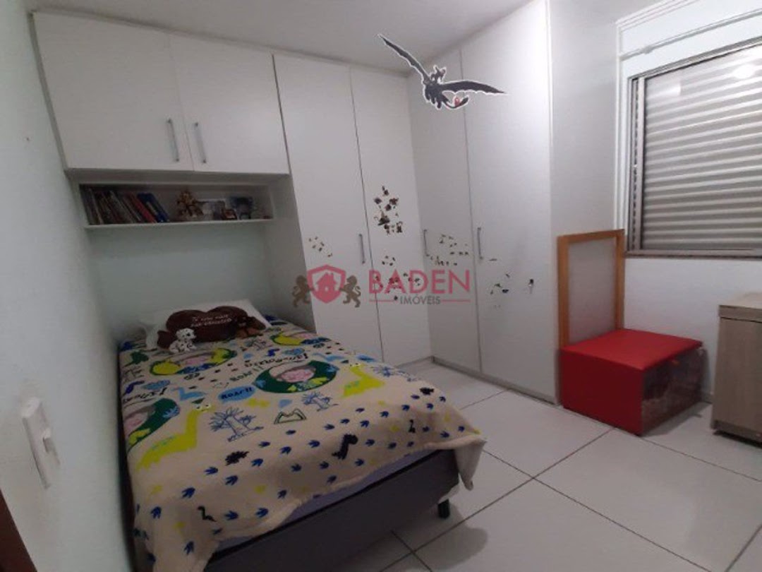 Apartamento à venda com 2 quartos, 58m² - Foto 32