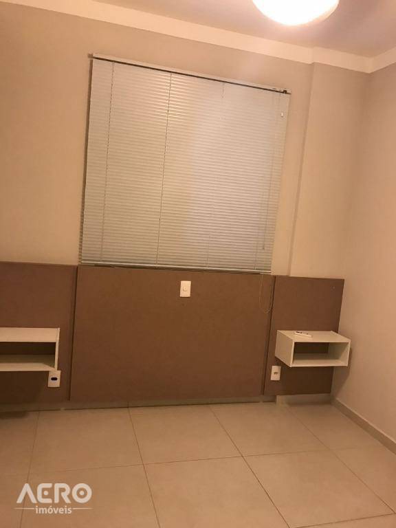 Apartamento para alugar com 3 quartos, 86m² - Foto 3