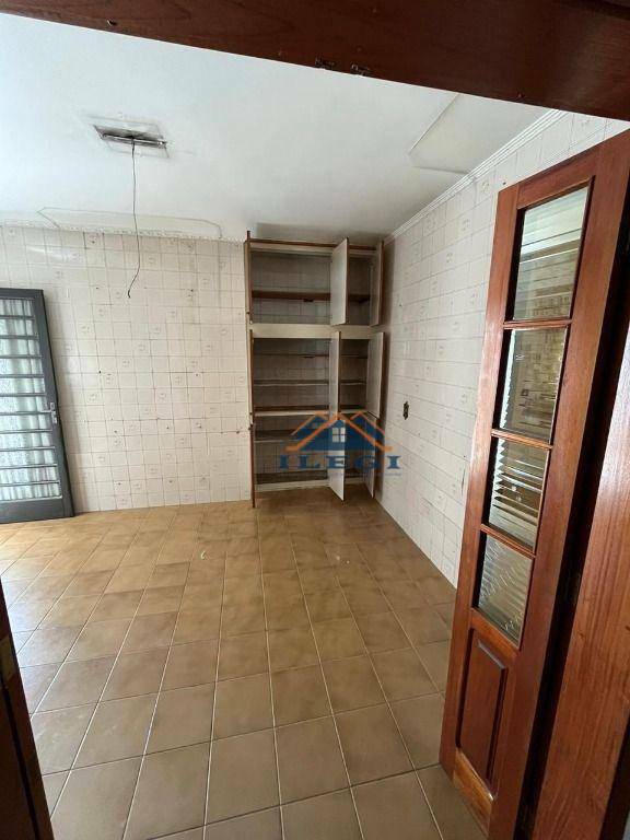 Casa à venda com 3 quartos, 162m² - Foto 11